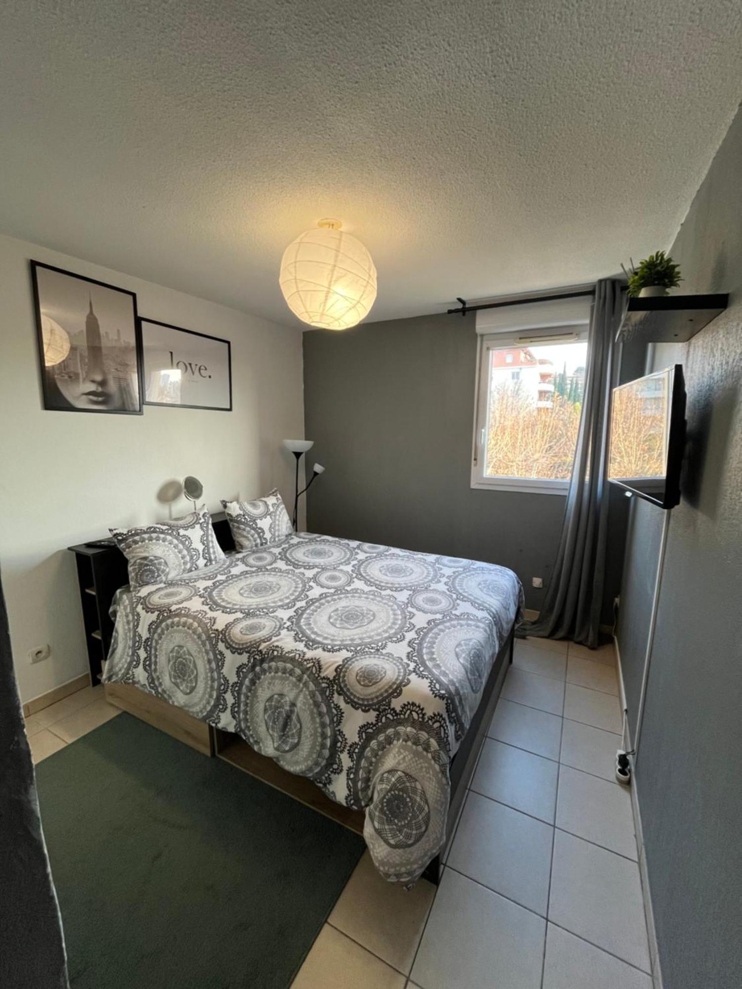 Appartement Spacieux Avec Piscine Marseilles Buitenkant foto